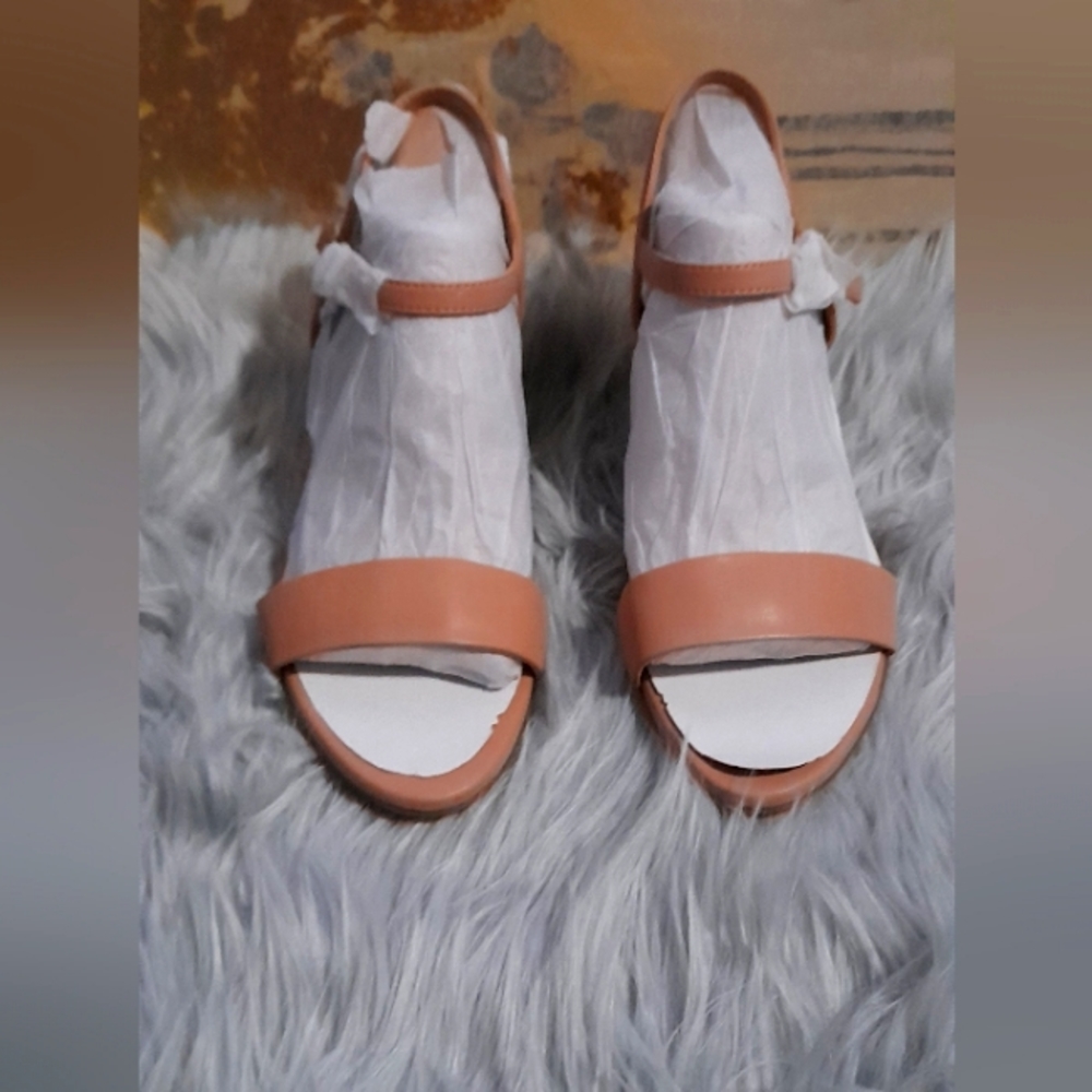 Naturalizer sandals